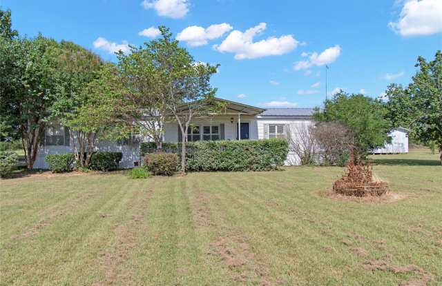 1714 FM 667 Gallery 2