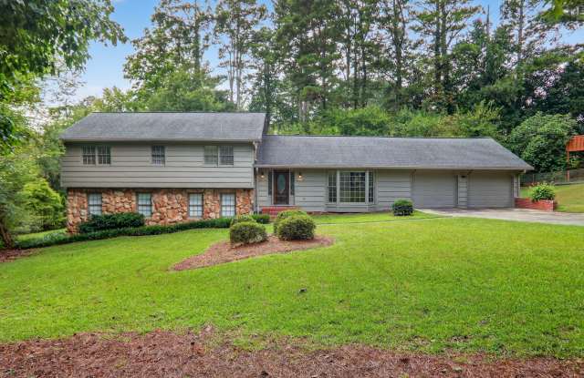 447 Cove Drive Northeast Gallery 1