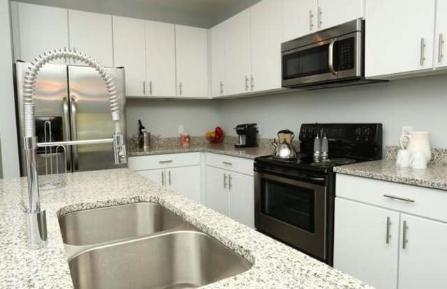 322 W Commerce St photos photos