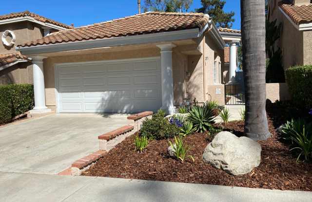 Beautiful 2 Bed/2 Bath Shadowridge Home - 1529 Golfcrest Place, Vista, CA 92081