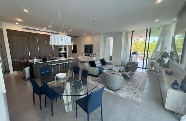 101 Sunrise Dr photos photos