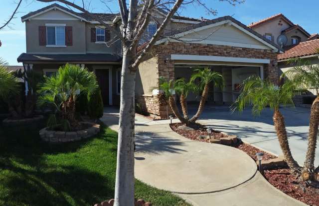 Beauty in the Details - 3 Bedroom / 2.5 Bathroom Home in Perris photos photos