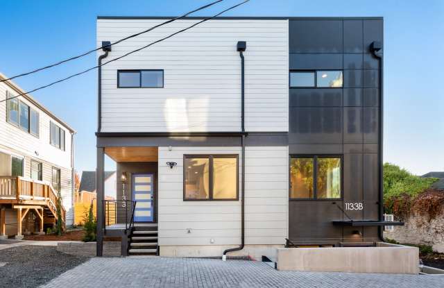 Ballard Living: Contemporary 5BR, 3.5BA Top-Level Unit!! photos photos