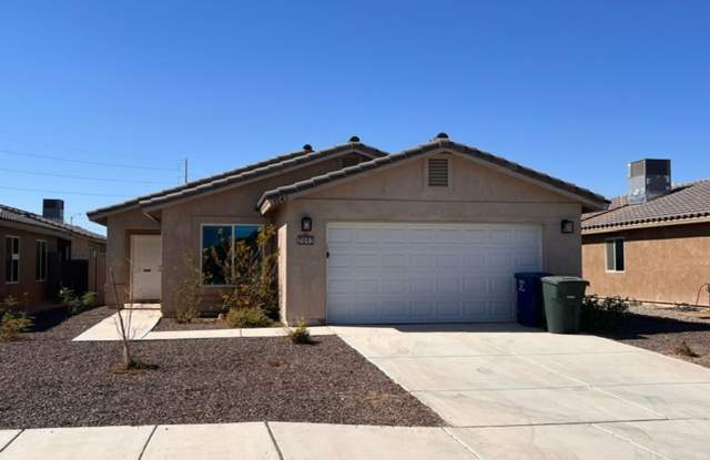 DESERT OASIS - 7043 East 38th Place, Yuma, AZ 85365