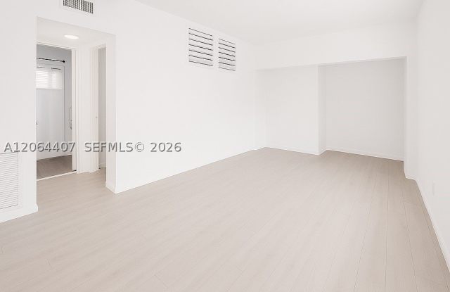 1110 Venetian Way Gallery 2
