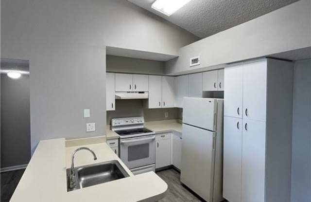 13555 Eagle Ridge Dr Gallery 4