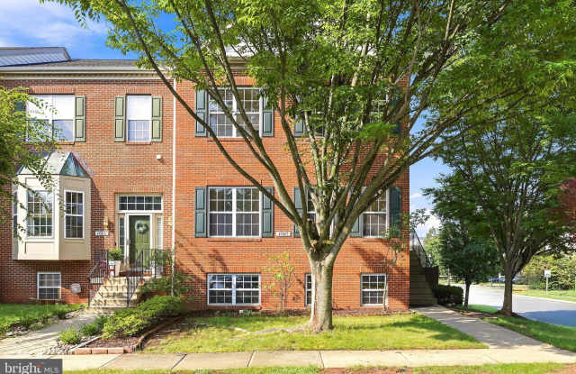 45805 MARLANE Terrace Gallery 1