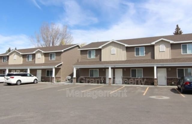 105 Lincoln Dr photos photos