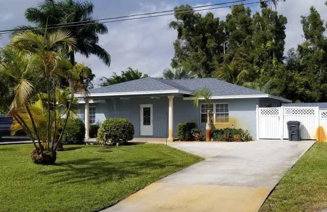 2855 Floral Road photos photos