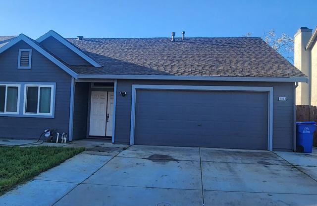 Wonderful 4 Bedroom Home photos photos