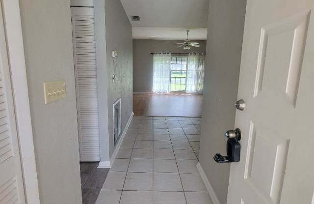 10 Regency Court Gallery 3