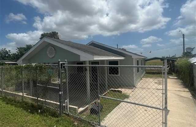 12802 Apache Drive photos photos