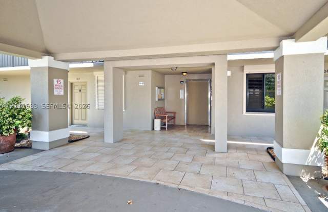 801 Seafarer Cir Gallery 3