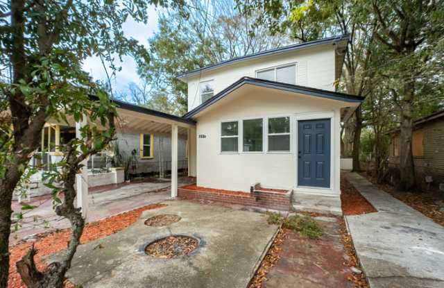 1537 7th Street West Gallery 2