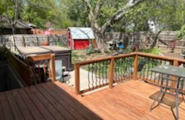 Large 4BR 3BTH 2car attached garage 1/2 duplex! - 3624 Southwest Oak Parkway, Topeka, KS 66614