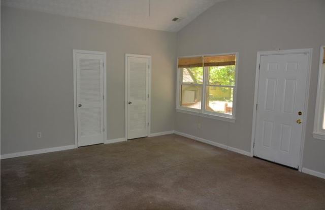 8443 Pond Drive Gallery 4