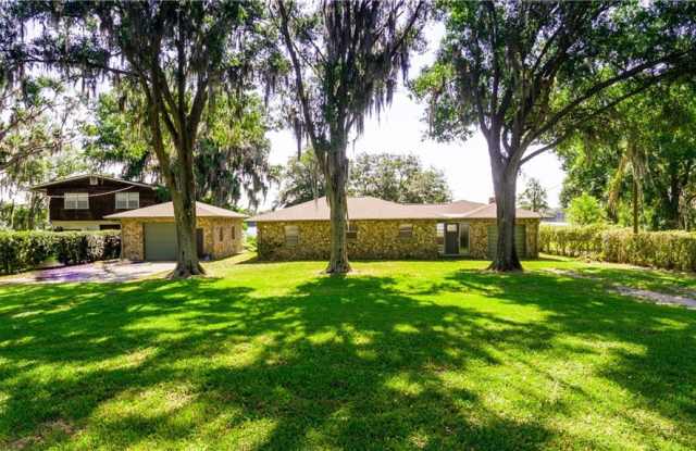 4502 LAND O LAKES BOULEVARD - 4502 Us Route 41, Land O' Lakes, FL 34639