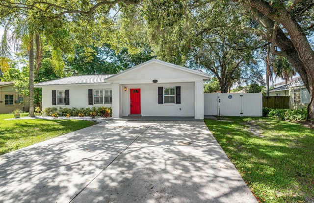 Updated 4 Bedroom Virginia Park Home photos photos