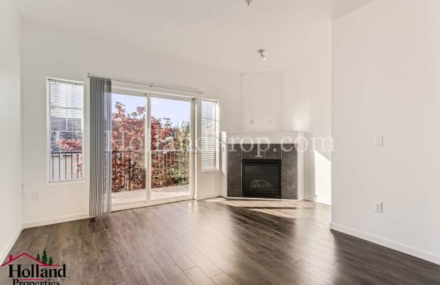 Amazing 3-level Home in Beautiful Neighborhood!!! *** NEW PRICE *** 1 application in process as of 10/30 Gallery 4