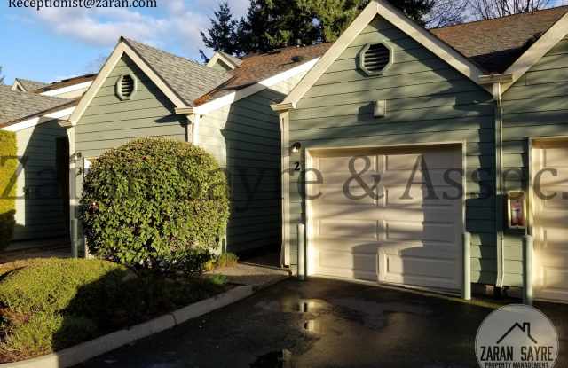 447 - Townhome in Spectacular Location, 1 Car Attached Garage - 451 South 328th Street, Federal Way, WA 98003