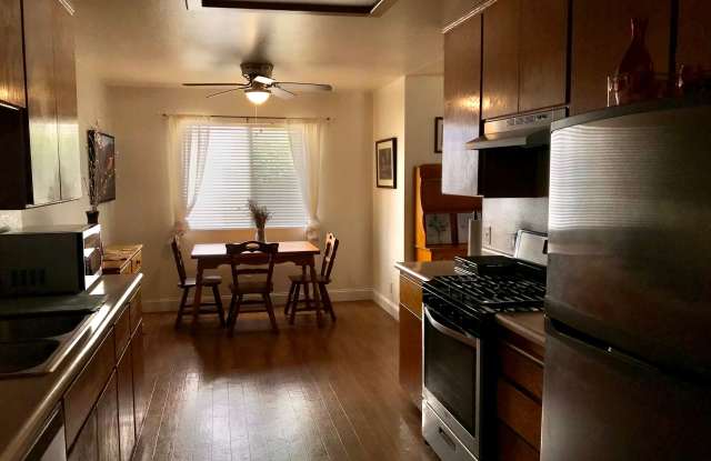 GO929-Lotti, Carole Kelly photos photos