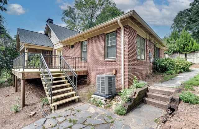 1424 Emory Road NE Gallery 4