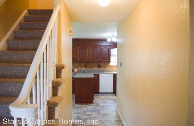 2265 South Eagle Court Gallery 4