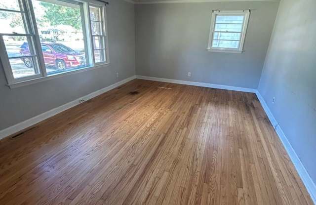 26 Alice Drive Gallery 4