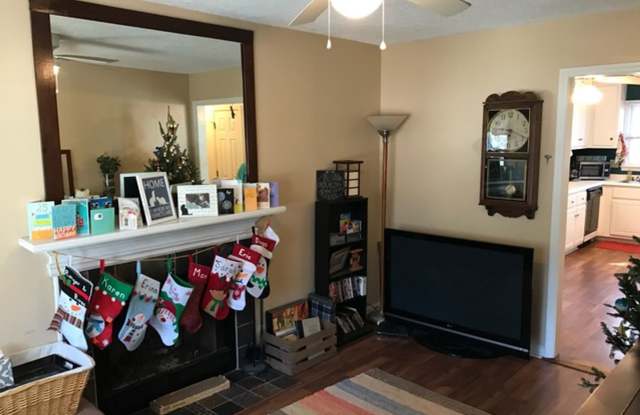 3BR Eastside Home Gallery 4