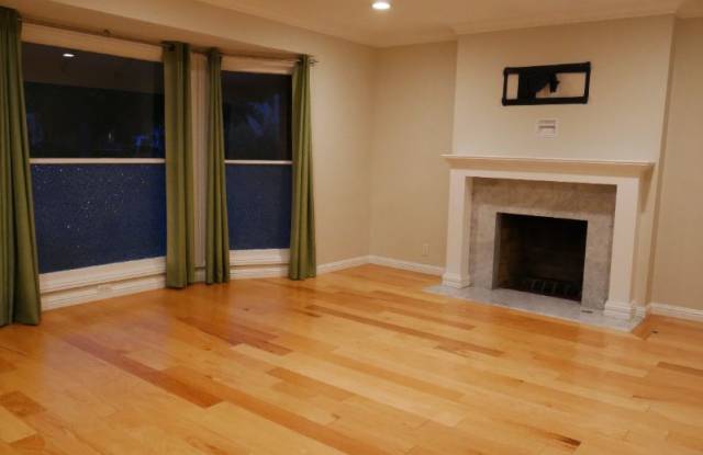 5881 Abernathy Drive Gallery 3