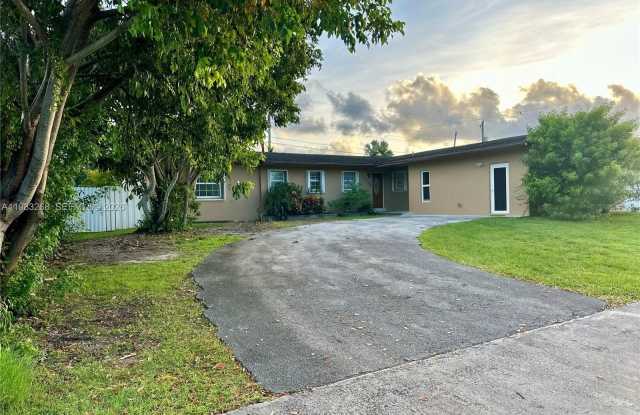 9798 SW 158th St photos photos 9798 SW 158th St photos photos