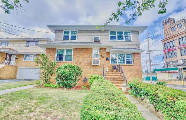 74 WEST COLUMBIA AVE photos photos