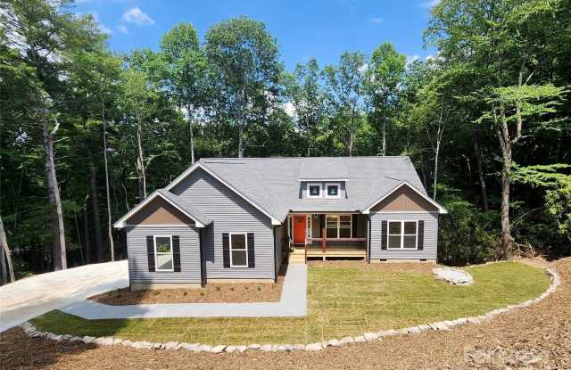267 Hearthstone Way - 267 Hearthstone Way, Horse Shoe, NC 28742