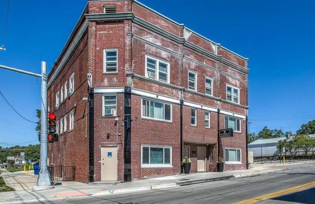 1052 S 20th St Unit: 9 - 1052 S 20th St, Omaha, NE 68108
