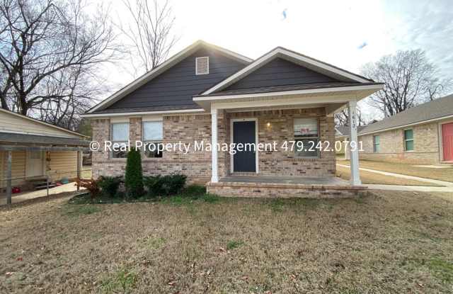 COMING MID-JULY! 2 Bed 2 Bath Duplex close to Baptist Health Hospital! photos photos