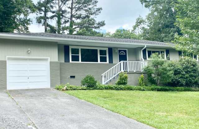 315 Oakmont Ln Gallery 1