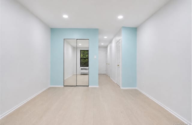 649 2nd Avenue Gallery 3