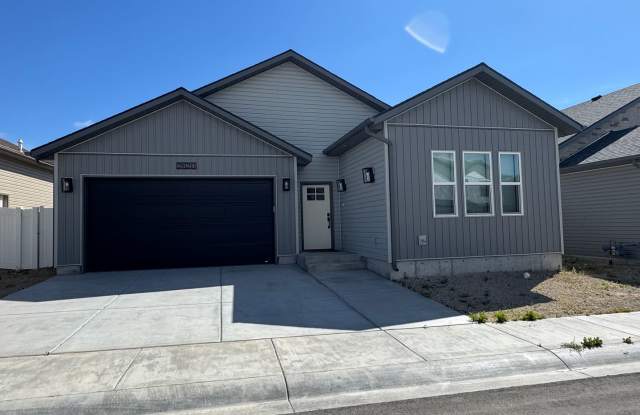 Beautiful Furnished New Build For Rent In Elko! photos photos Beautiful Furnished New Build For Rent In Elko! photos photos