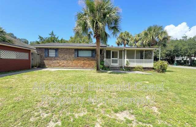 733 Beach Dr Gallery 2