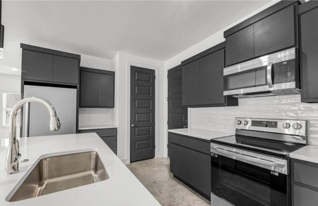 PRE-LEASE FALL 2027 Luxury Home in South College Station Gallery 4