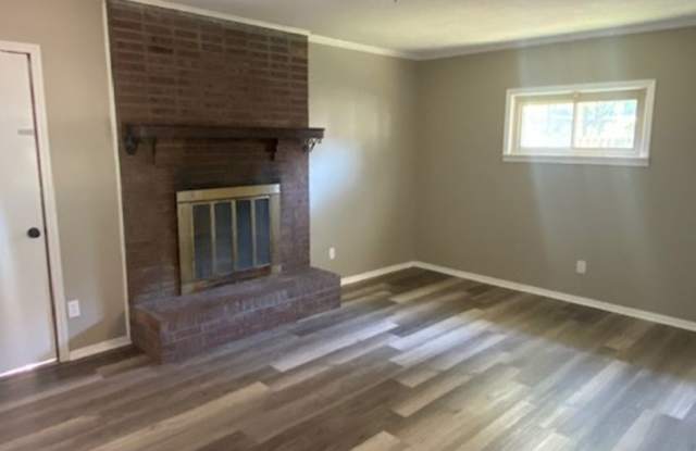 Renovated 3 Bedroom 1.5 Bath Home for Rent! Gallery 3