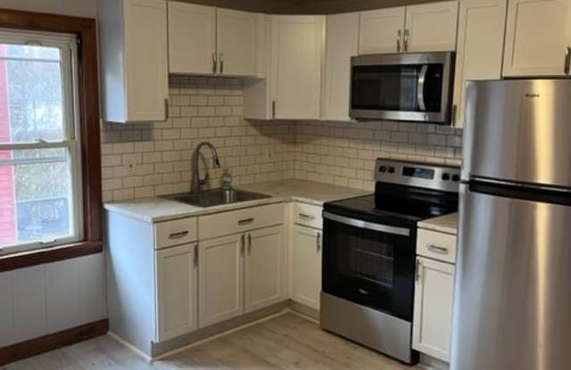 33 New St - 33 New Street, Shelton, CT 06484