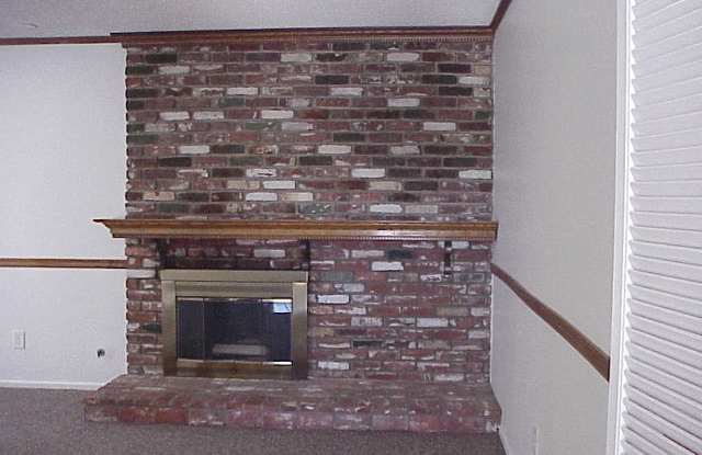 6881 Acacia Ave. Gallery 4