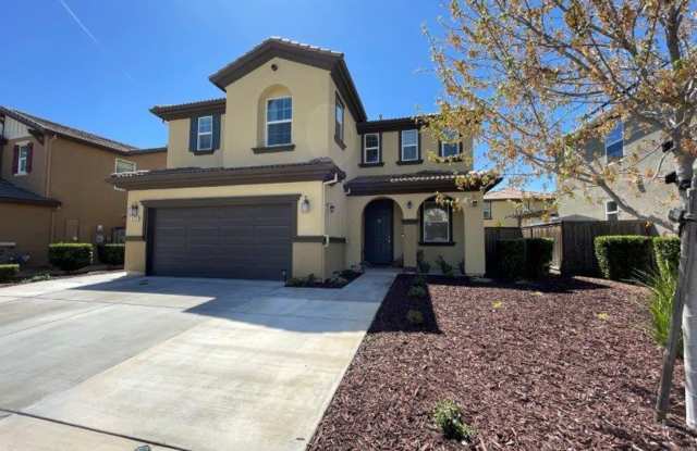 Gorgeous 4 Bed Located in Great Gated Community photos photos