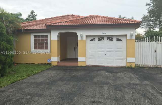 19712 NW 82nd Pl Gallery 4