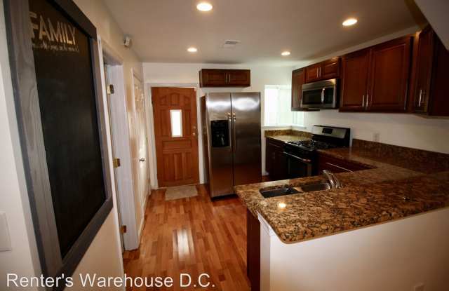 2270 Mt View Place SE Gallery 2