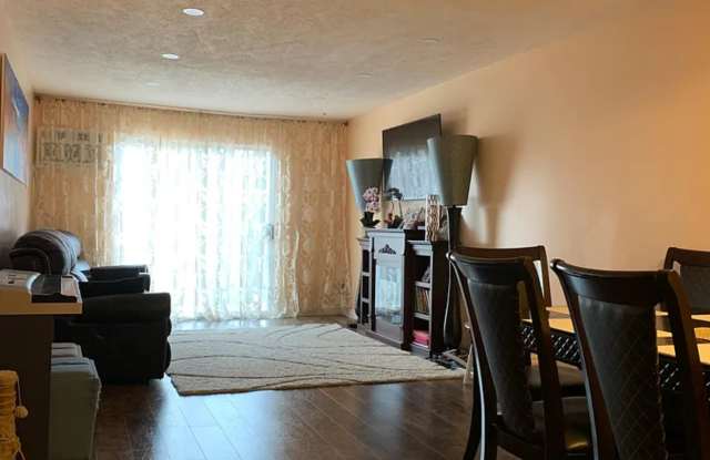 379 Huse Road photos photos