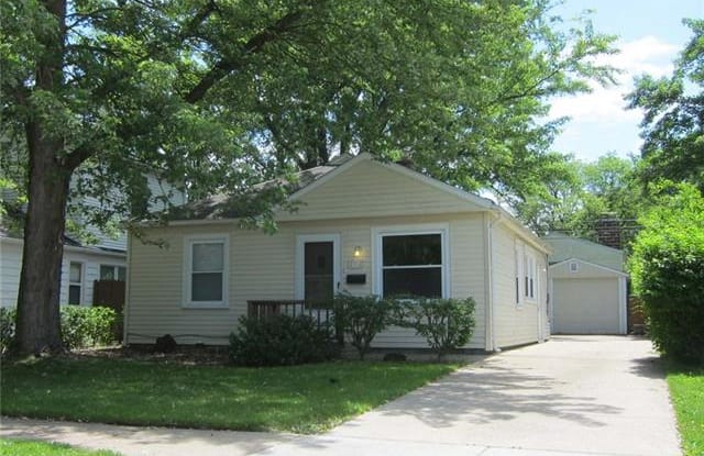 2308 BROCKTON Avenue - 2308 Brockton Avenue, Royal Oak, MI 48067