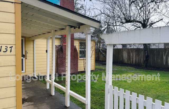 1137 NW 13th Street photos photos