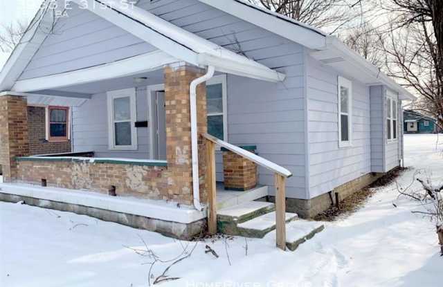 3933 E 31st St - 3933 East 31st Street, Indianapolis, IN 46218